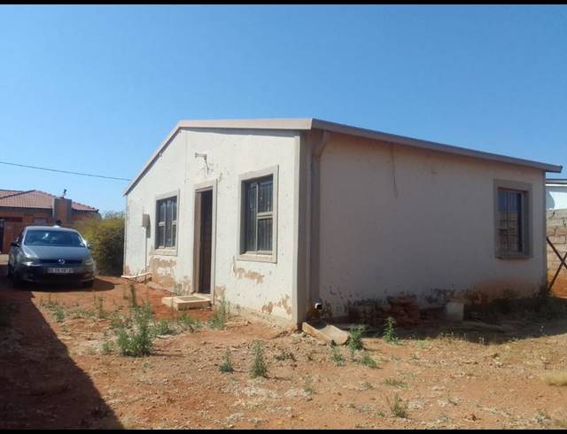 3 BEDROOM HOUSE FOR SALE IN PROTEA GLEN